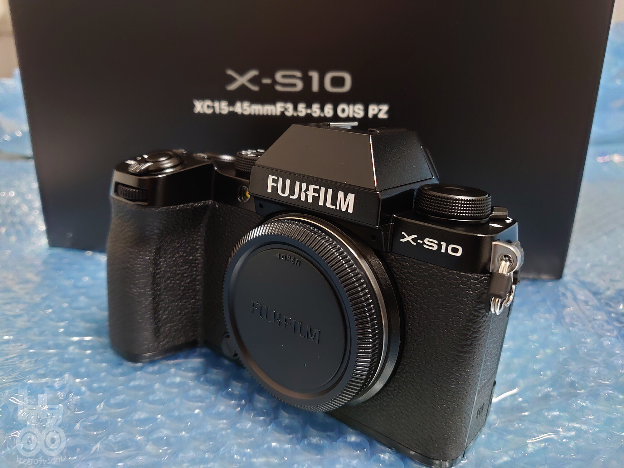 FUJIFILM X-S10購入！！