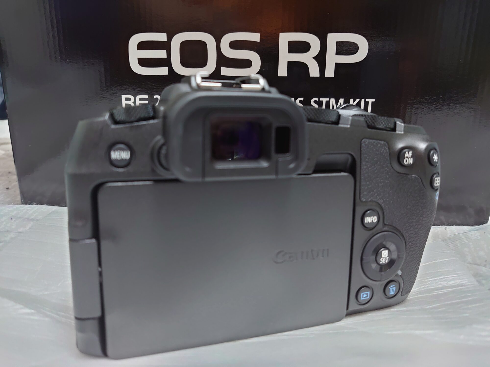 カメラ ビデオカメラ Canon EOS RP RF24-105 IS STM レンズキットに買い換え！│ケロケロ 